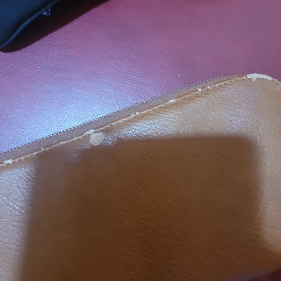 Wallets - Picture 2 of 13